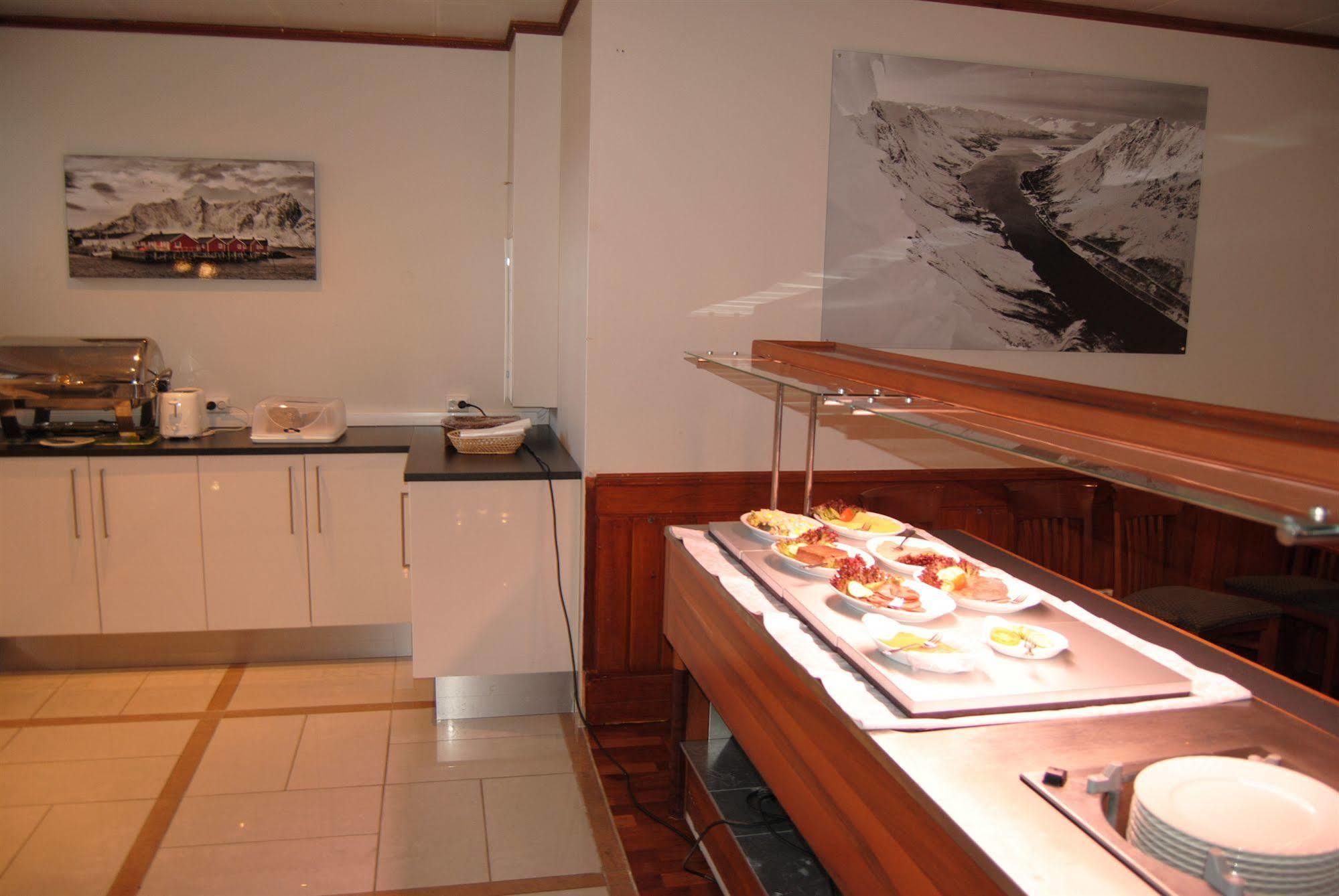 Bjerkvik Hotell Esterno foto