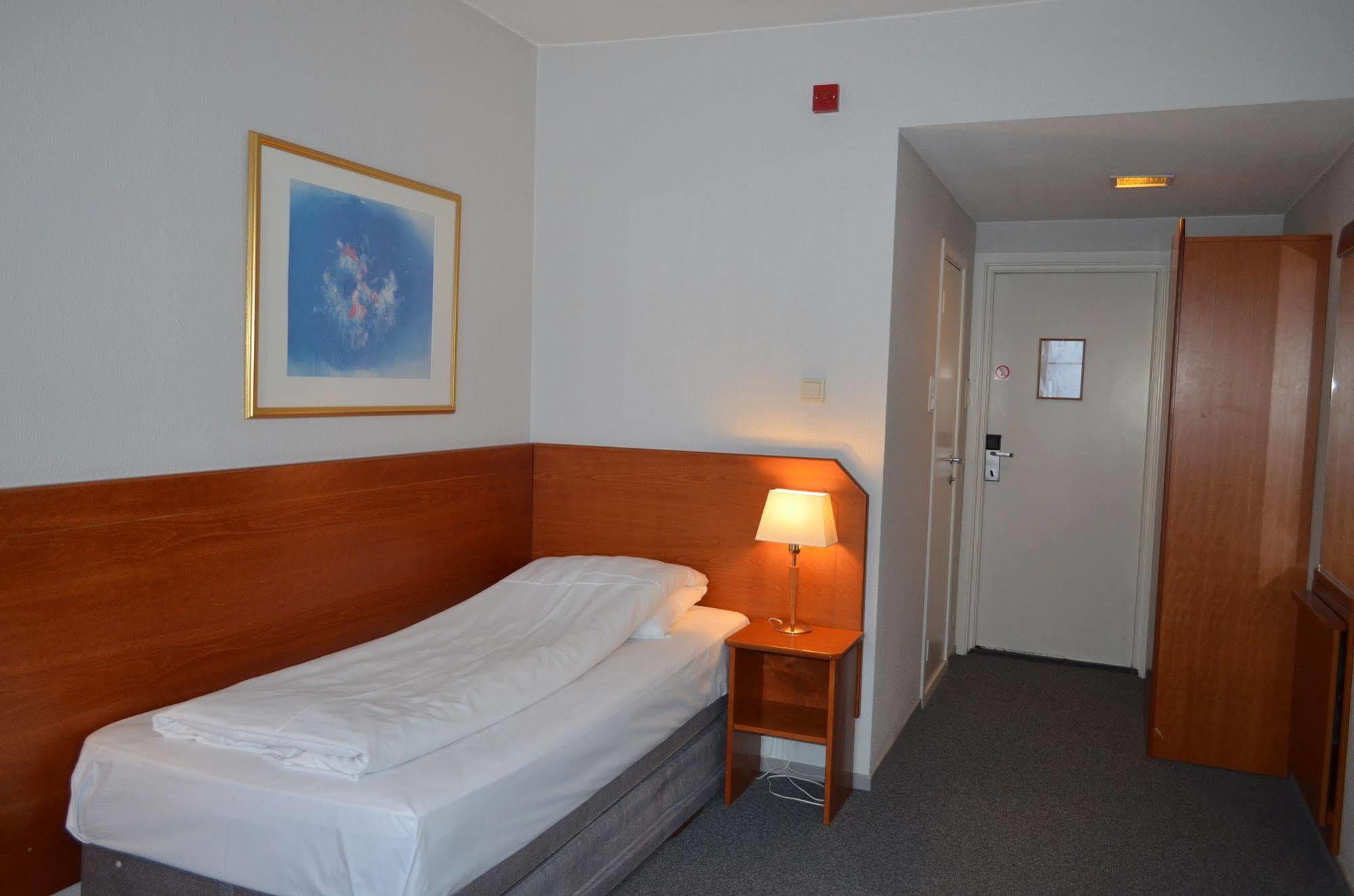 Bjerkvik Hotell Esterno foto
