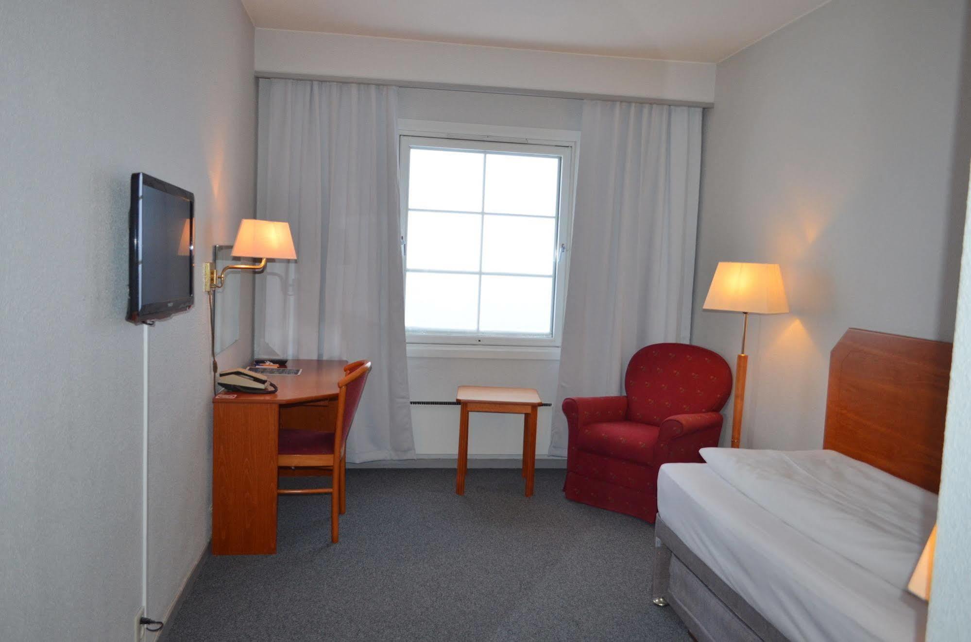 Bjerkvik Hotell Esterno foto